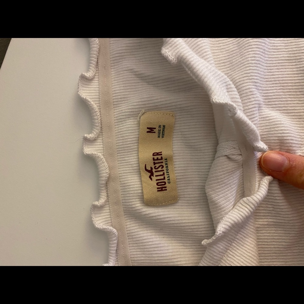 White Crop Top - Picture 2 of 3